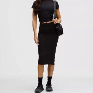 NWT LULULEMON NULU SLIM FIT HIGH RISE BLACK BODYCON SKIRT CLEAN GIRL MODERN 4
